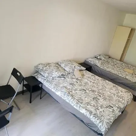 Проживание в семье Proche Centre